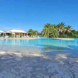 Grand Idéalement Situé, Jardin Et Piscine Appartement